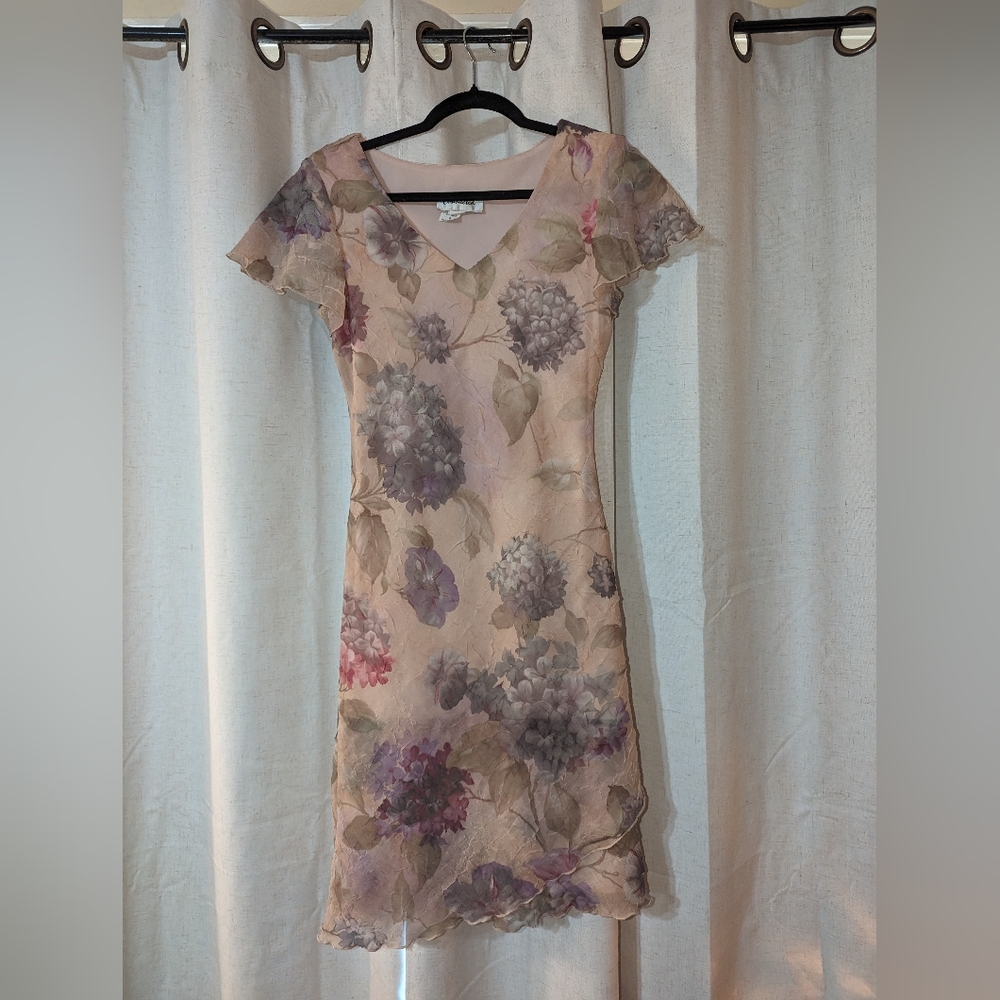 Vintage Floral Hydrangea Lettuce Trimmed Flutter Sleeves Dress